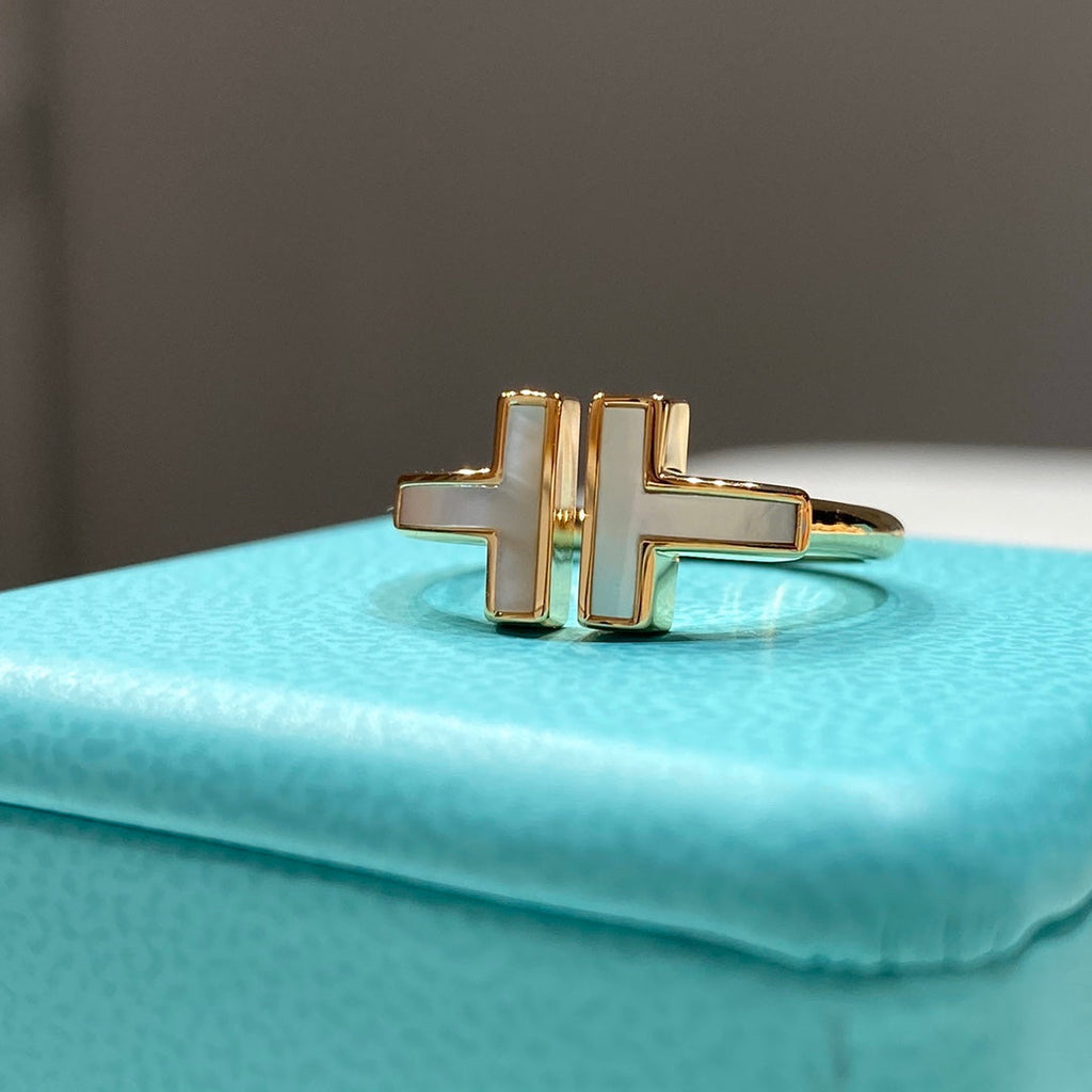 T WIRE MOP RING ROSE GOLD