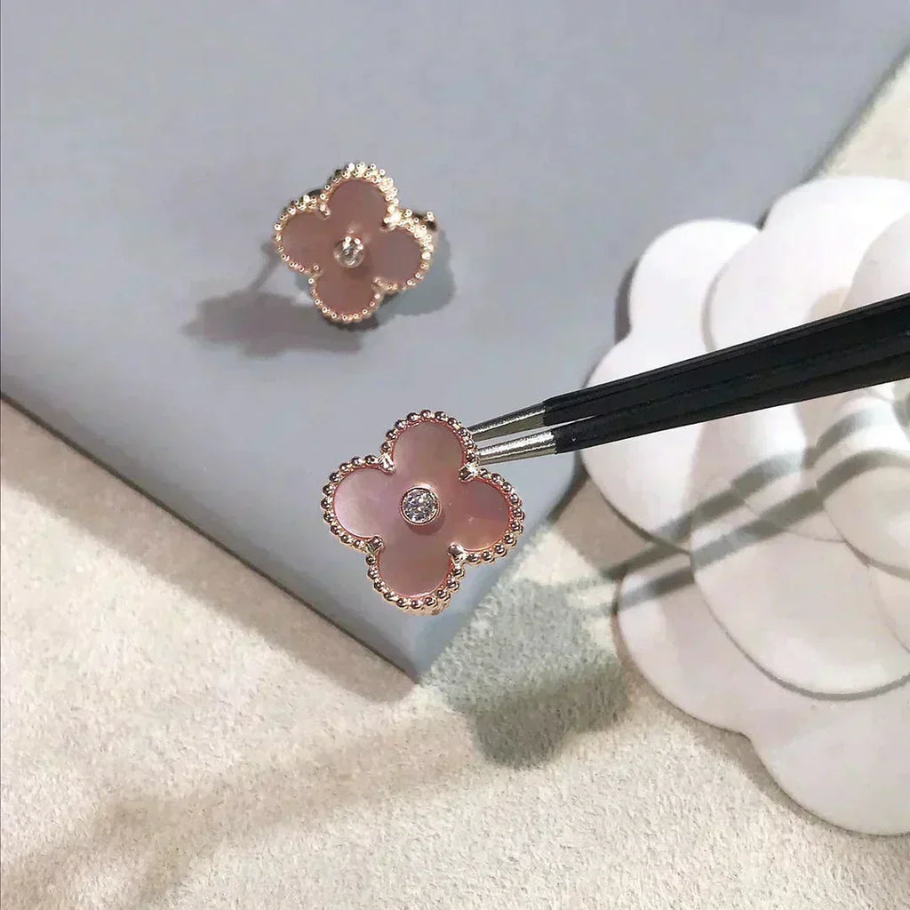 CLOVER MEDIUM 1 MOTIFS  PINK MOP DIAMOND EARRINGS