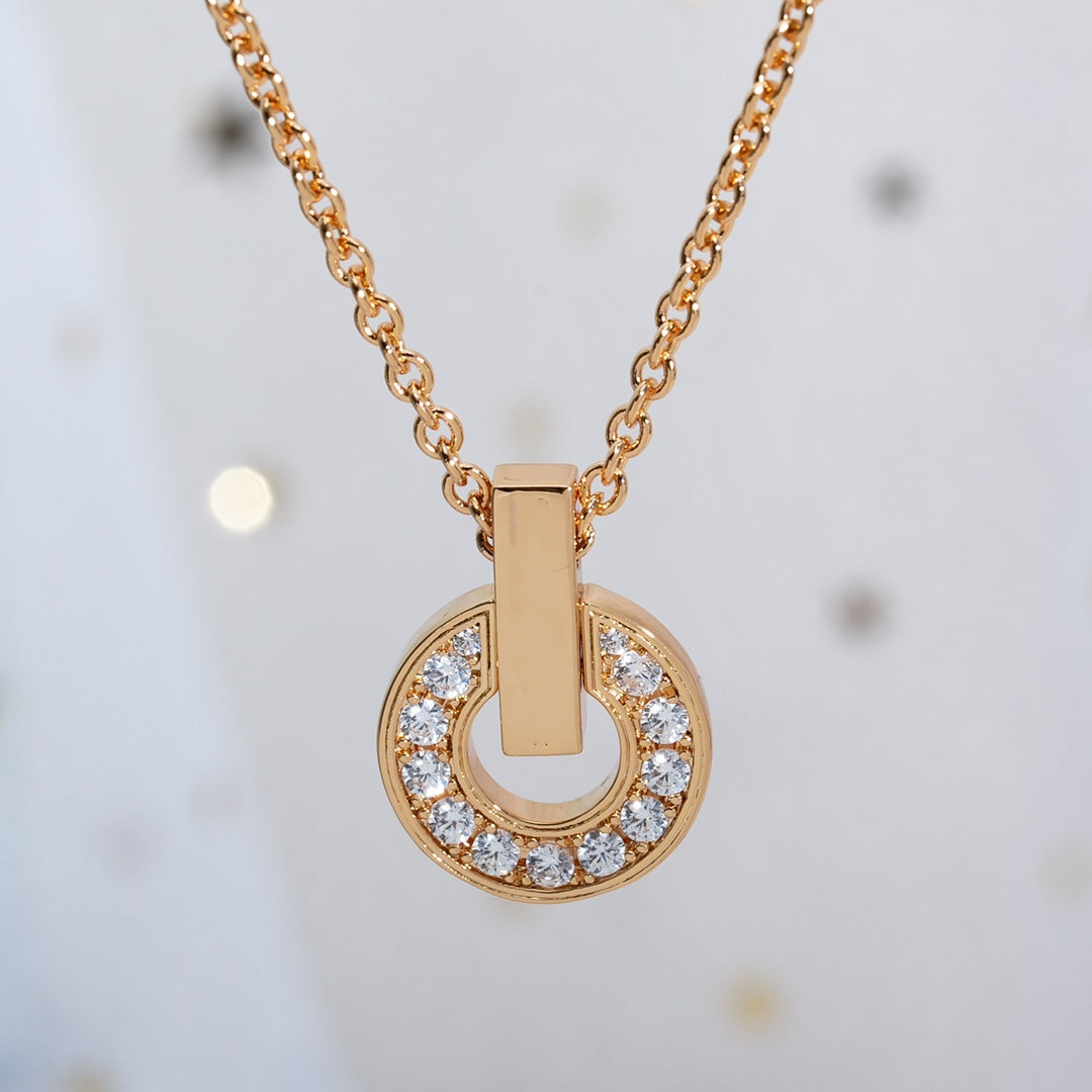 GARI NECKLACE ROSE GOLD DIAMOND