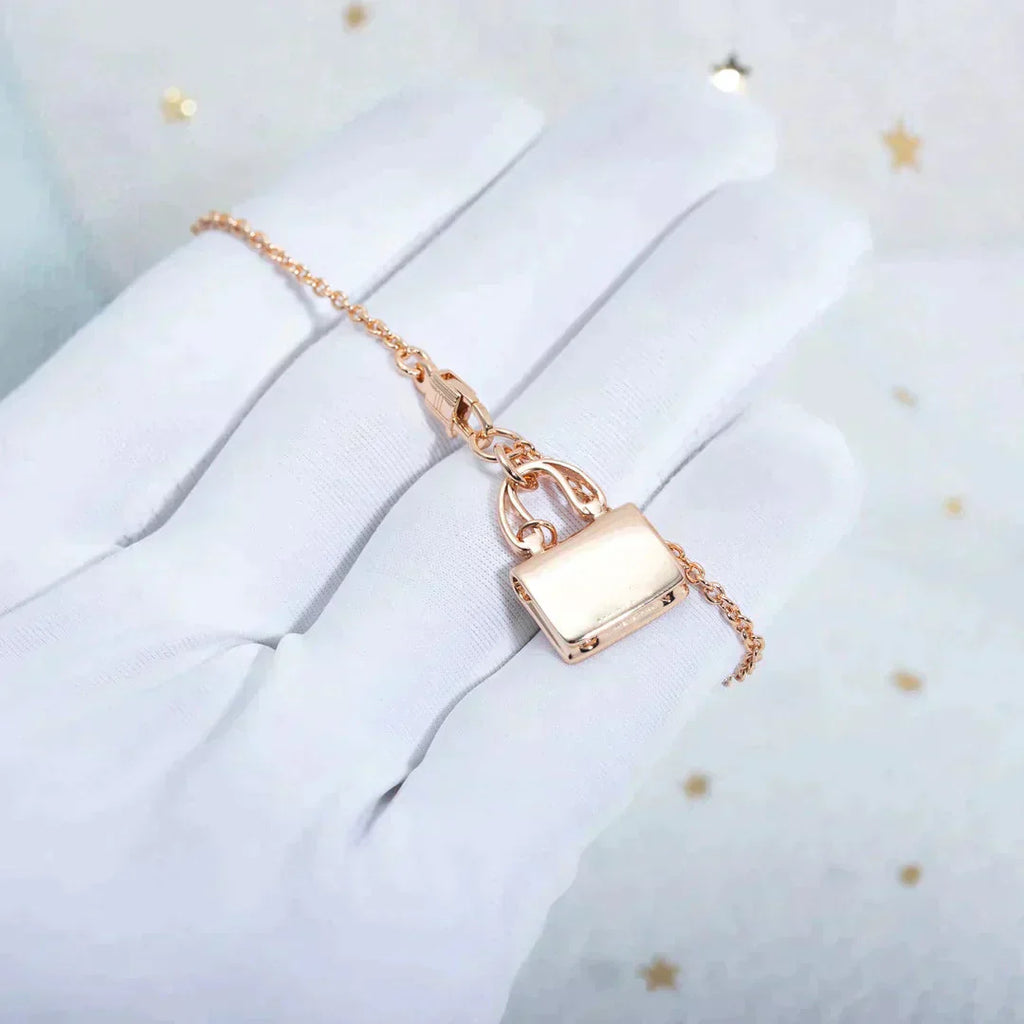 COLLIER AMULETTE PÉDANT EN OR ROSE