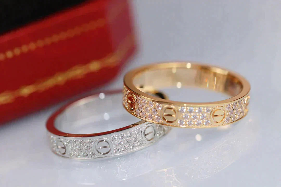 LOVE RING 4MM DIAMOND PAVED