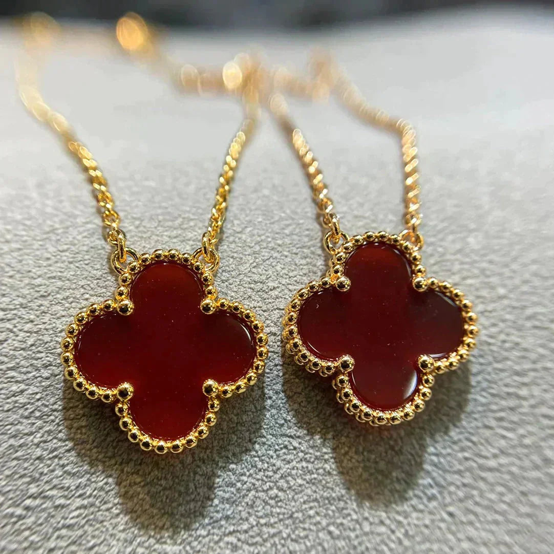 COLLIER FLEUR UNIQUE CORNALINE TRÈFLE 15 MM