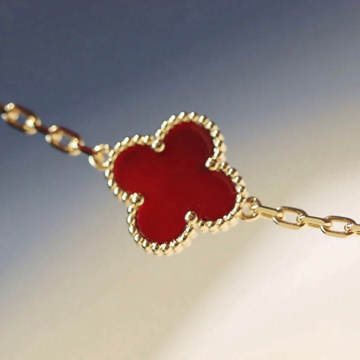 COLLIER CORNALINE 20 MOTIFS TRÈFLE
