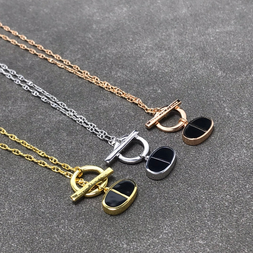 COLLIER CHAINE VERSO EN CÉRAMIQUE NOIRE ET ARGENT