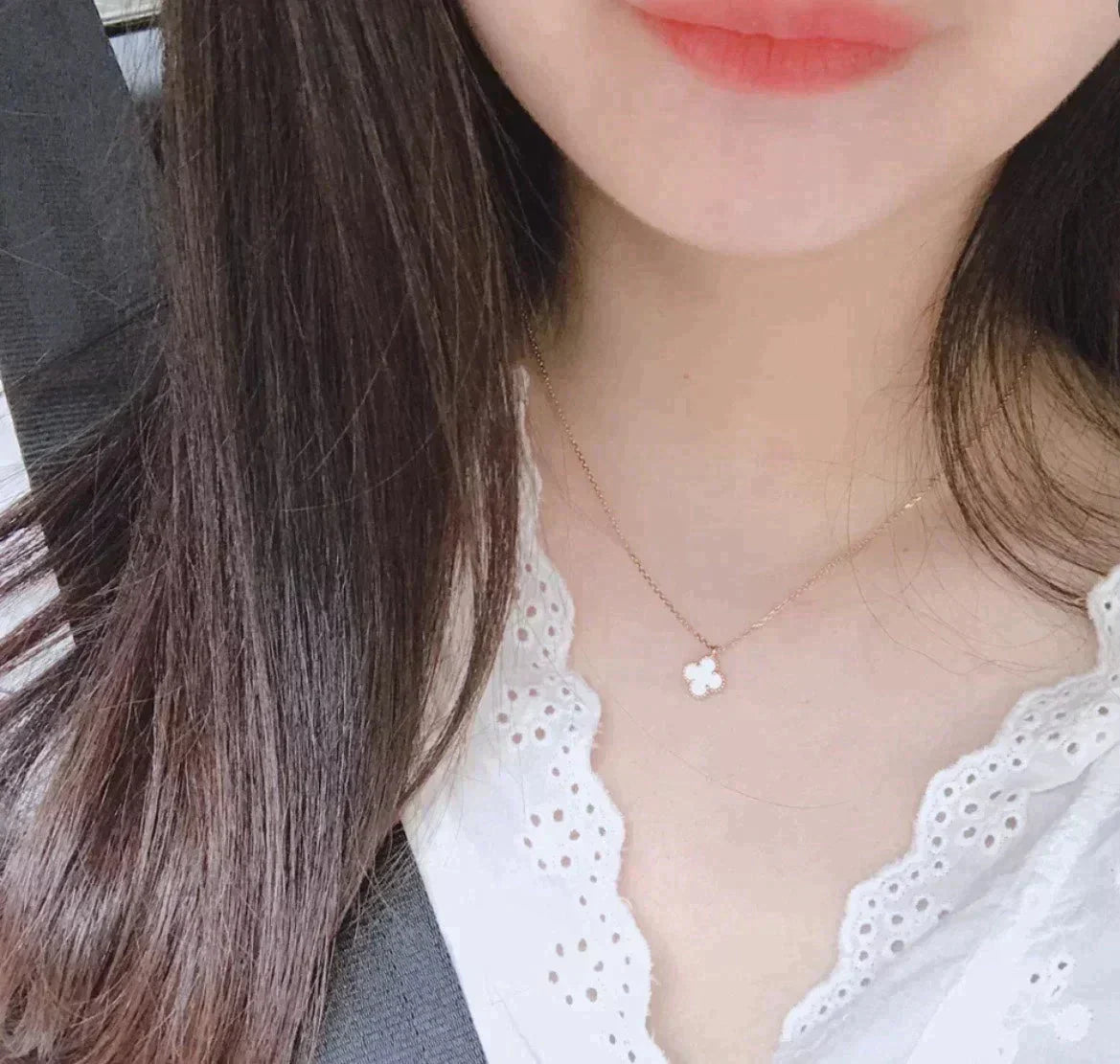 COLLIER CLOVER MINI 9,5 MM EN NACRE BLANCHE
