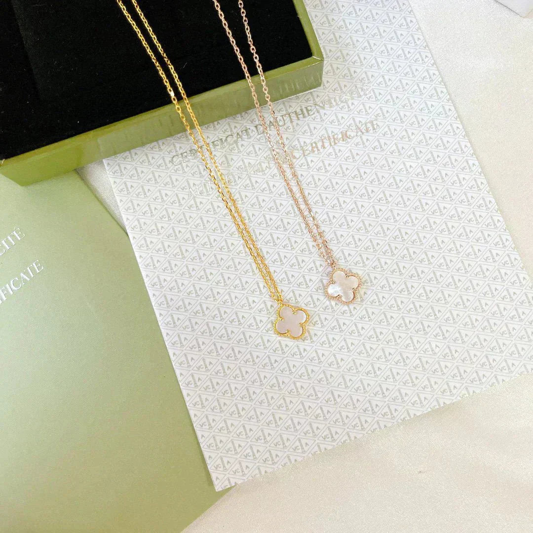 COLLIER CLOVER MINI 9,5 MM EN NACRE BLANCHE