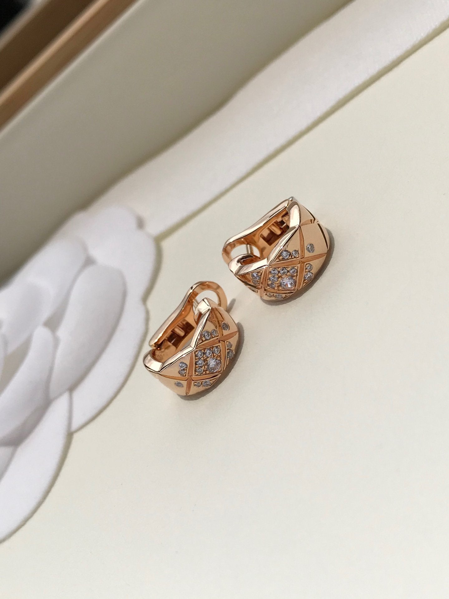 CRUSH DIAMOND ROSE GOLD EARRINGS