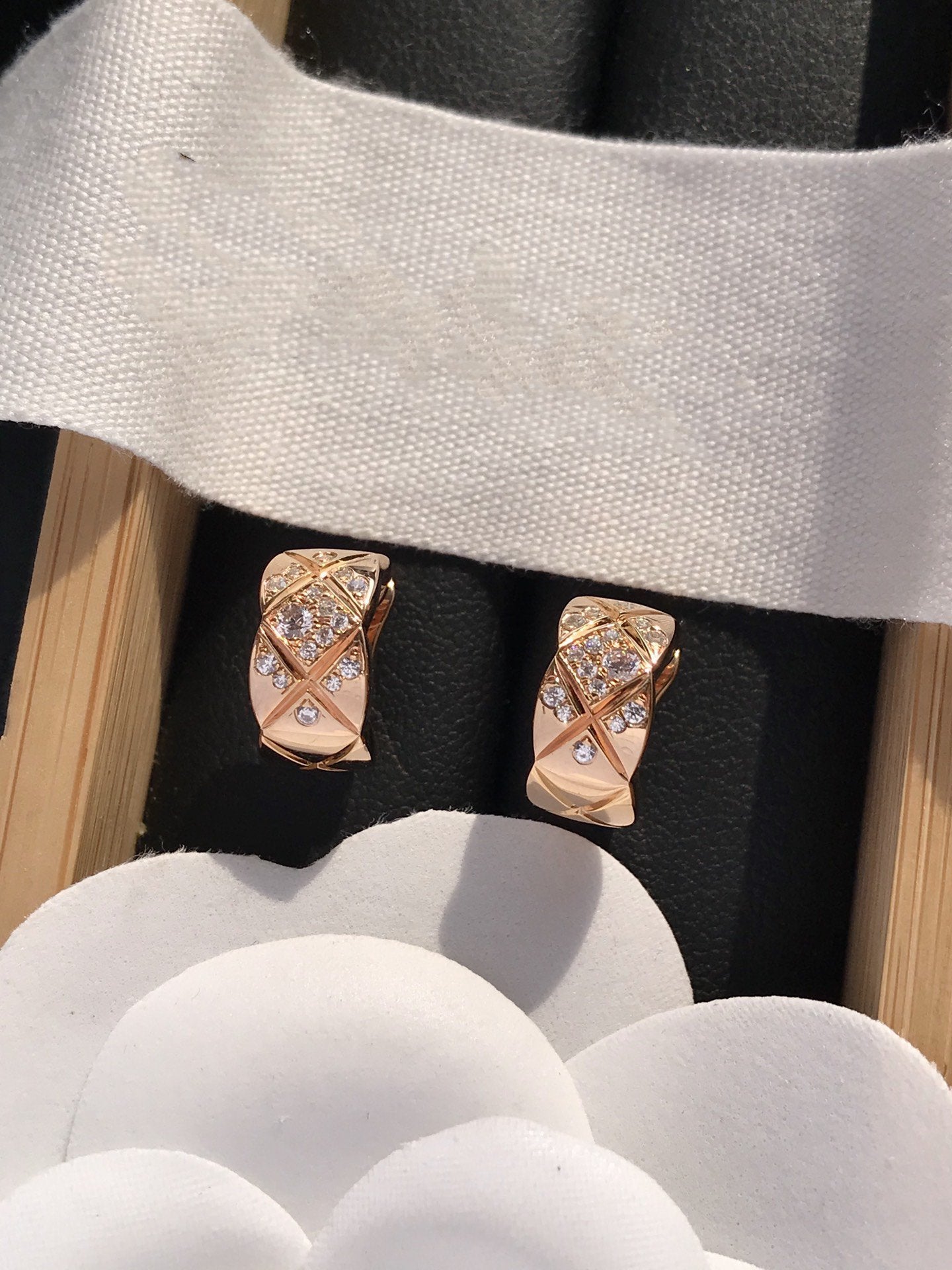 CRUSH DIAMOND ROSE GOLD EARRINGS