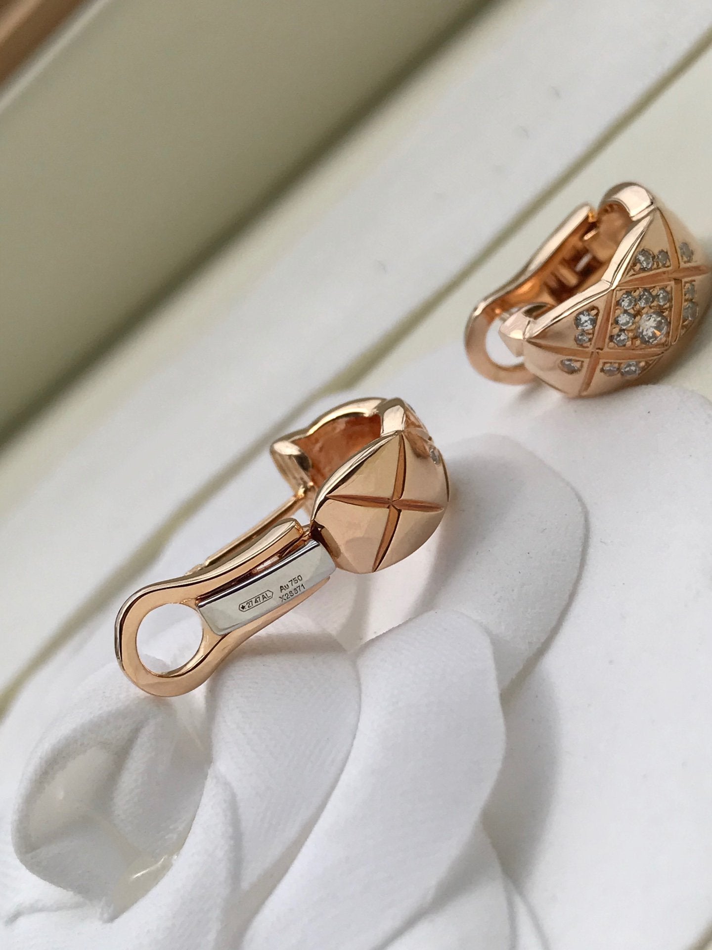 CRUSH DIAMOND ROSE GOLD EARRINGS