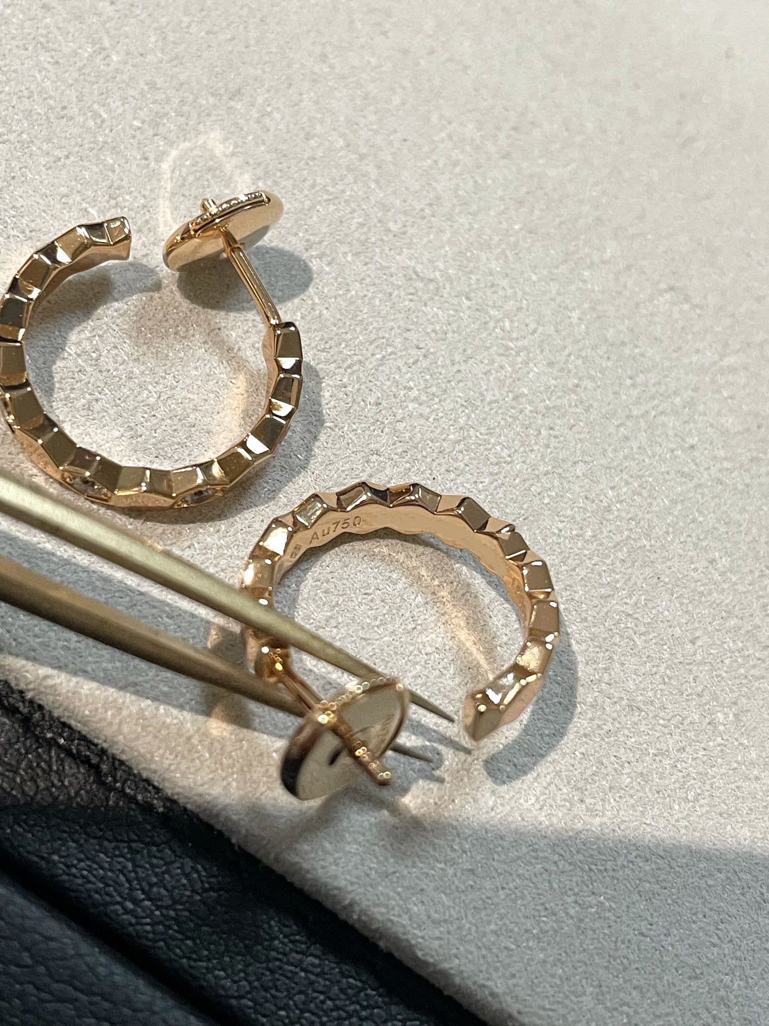 HOLLOW DESIGN FOUR-LEAF CLOVER FLOWER SHAPE RING