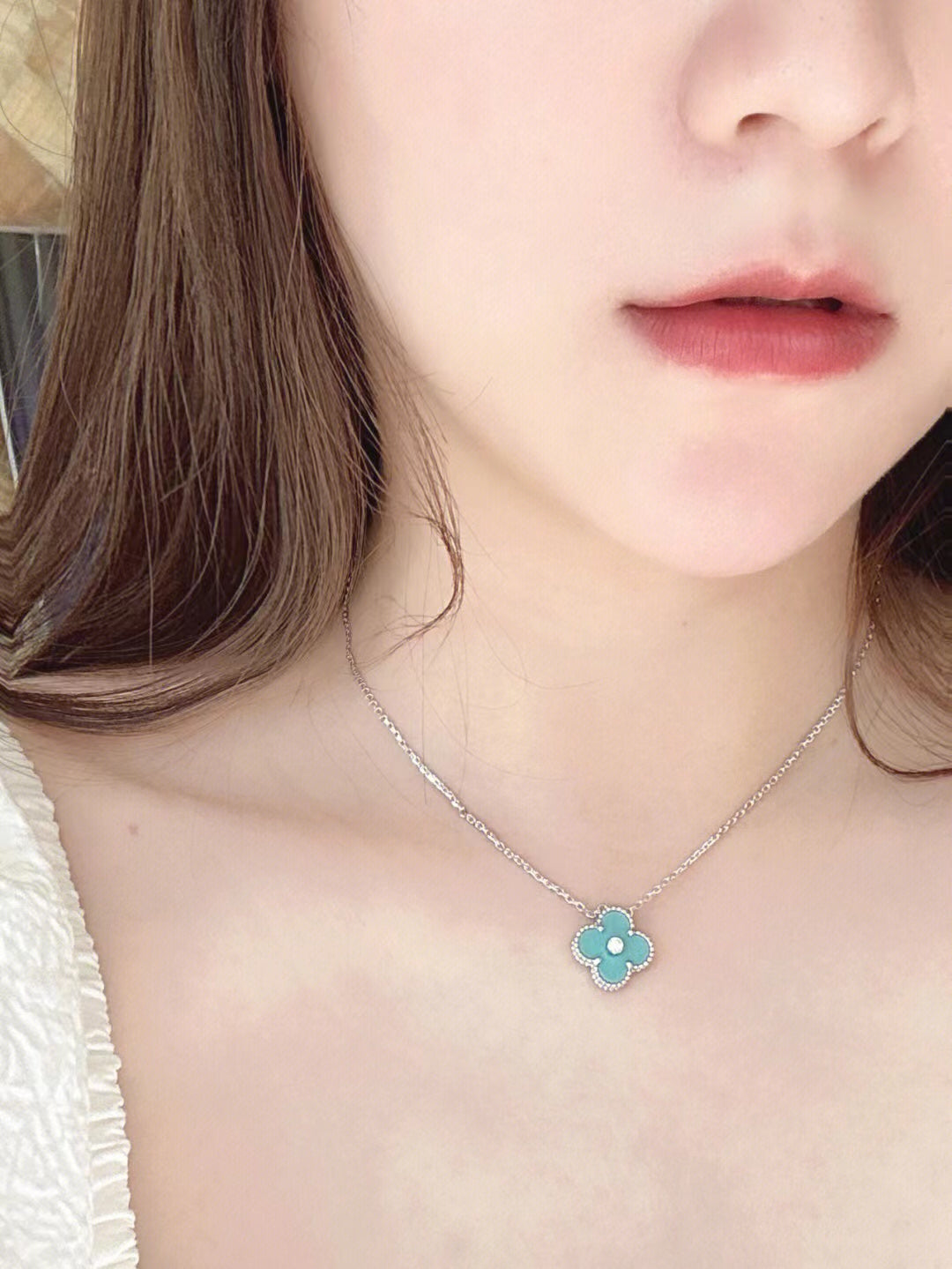 COLLIER CLOVER 1 DIAMANT BLEU CLAIR EN ARGENT