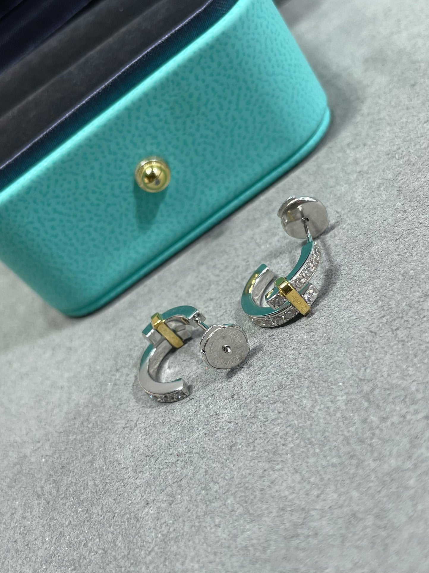 EDGE DIAMOND ROSE GOLD EARRINGS