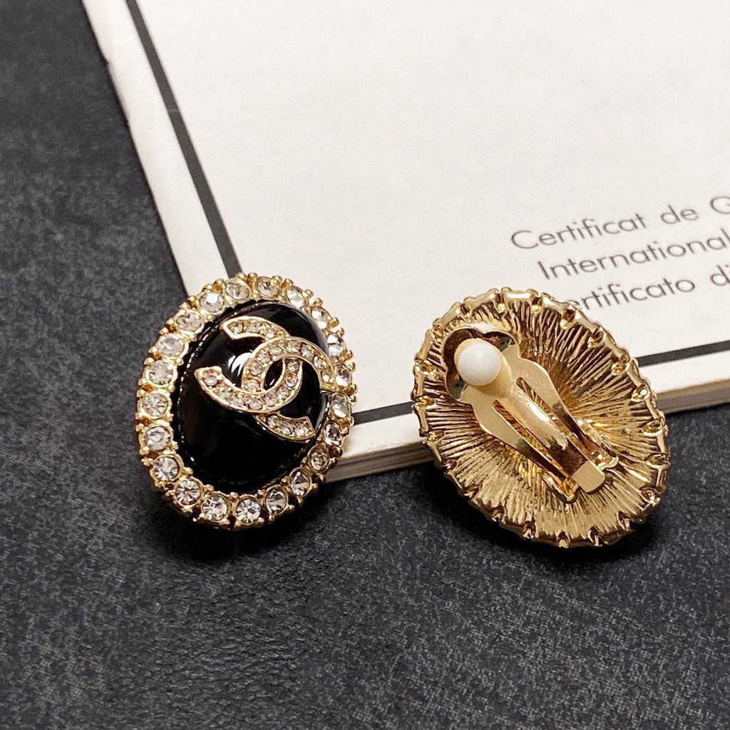 CC DIAMOND BLACK ENAMELS OVAL STUD EARRINGS