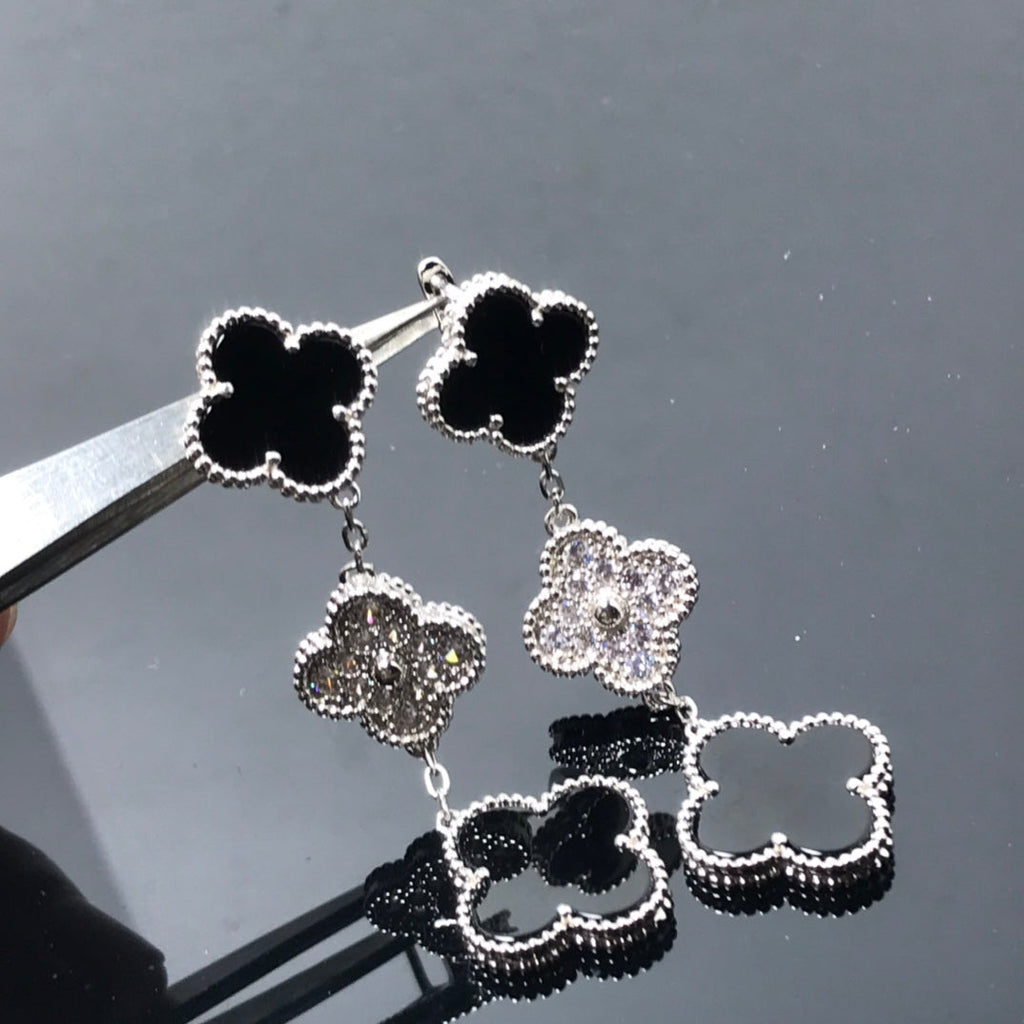 BOUCLES D'OREILLES EN ARGENT ET ONYX À 3 MOTIFS CLOVER