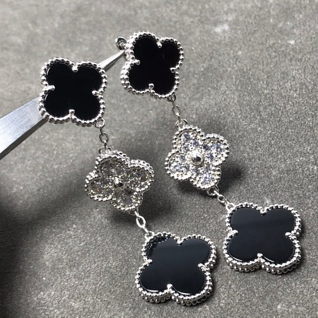 BOUCLES D'OREILLES EN ARGENT ET ONYX À 3 MOTIFS CLOVER