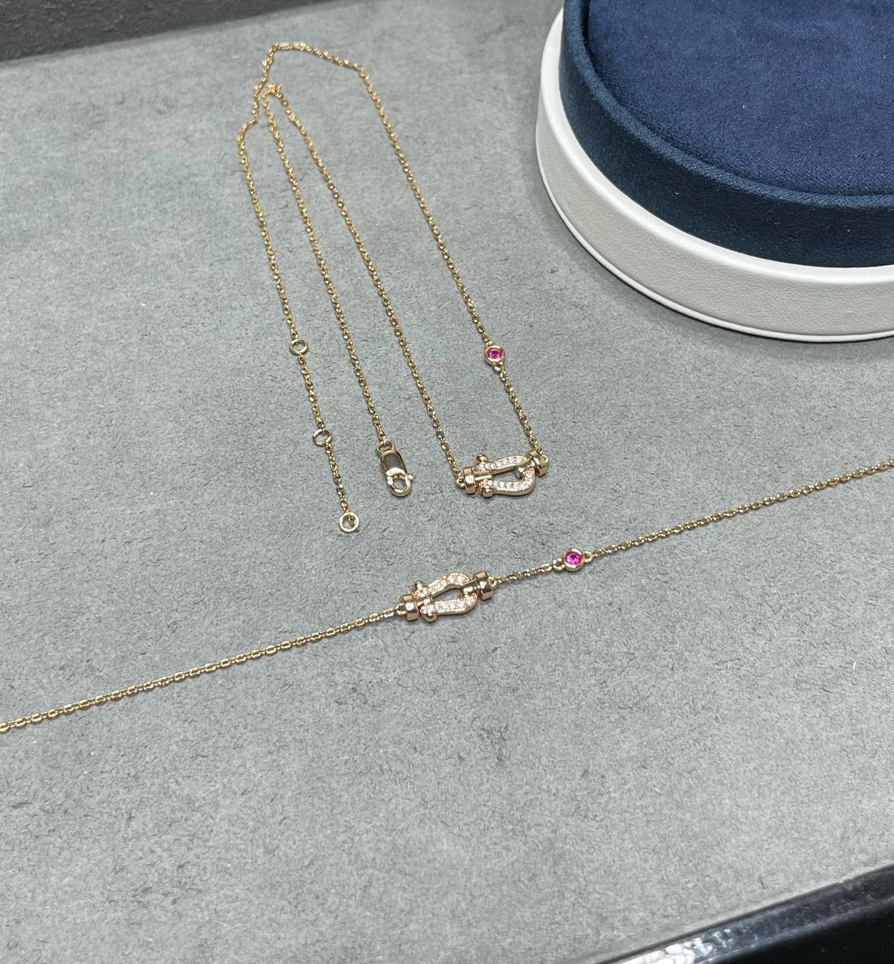 FORCE 10 DIAMOND ROSE GOLD NECKLACE