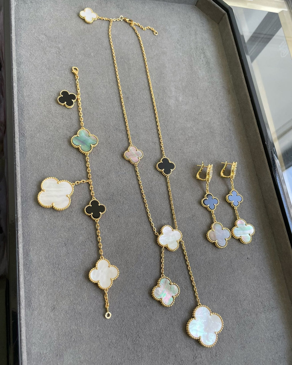 Boucles d'oreilles Clover 3 motifs en nacre onyx foncé or rose
