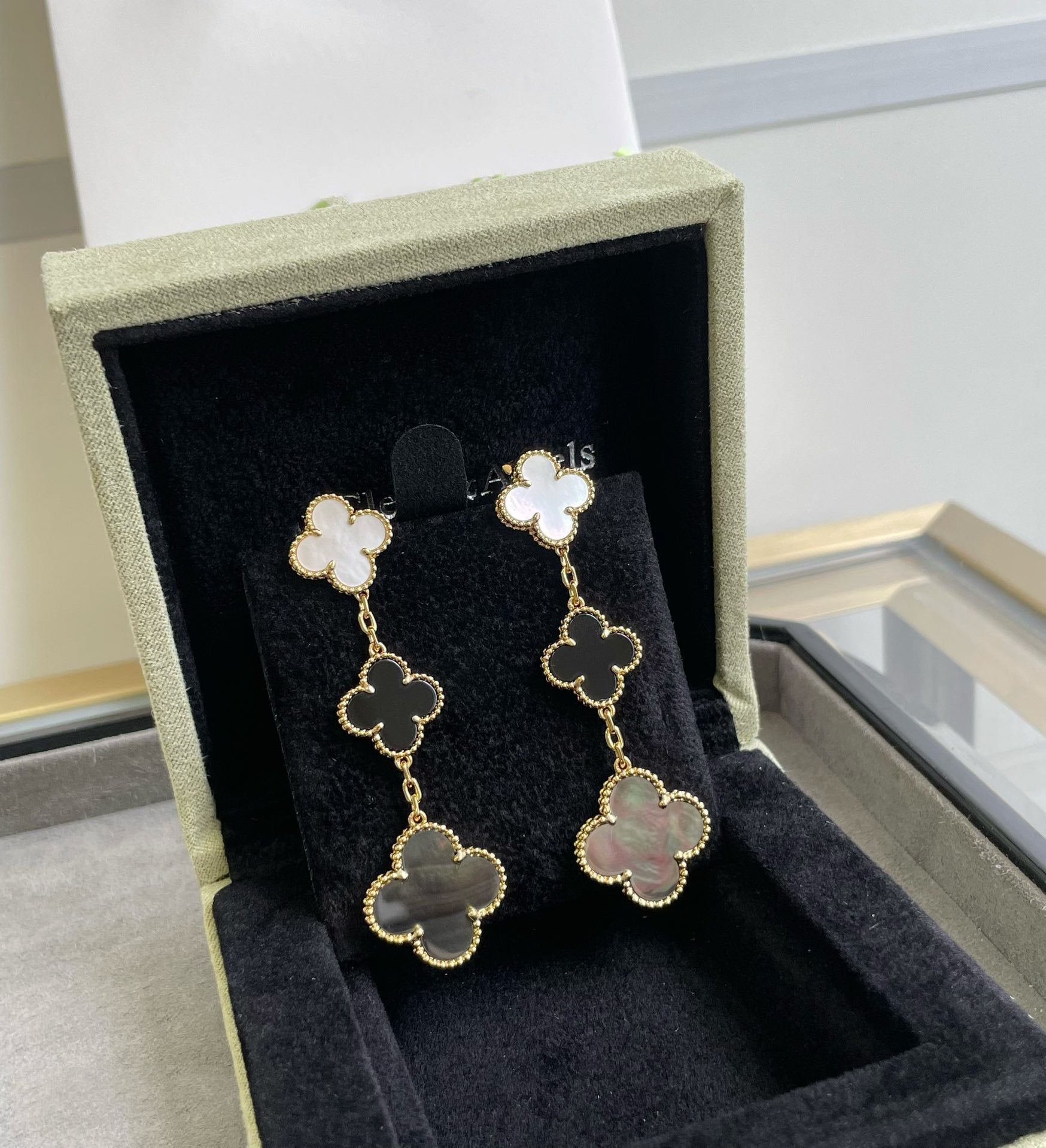 Boucles d'oreilles Clover 3 motifs en nacre onyx foncé or rose
