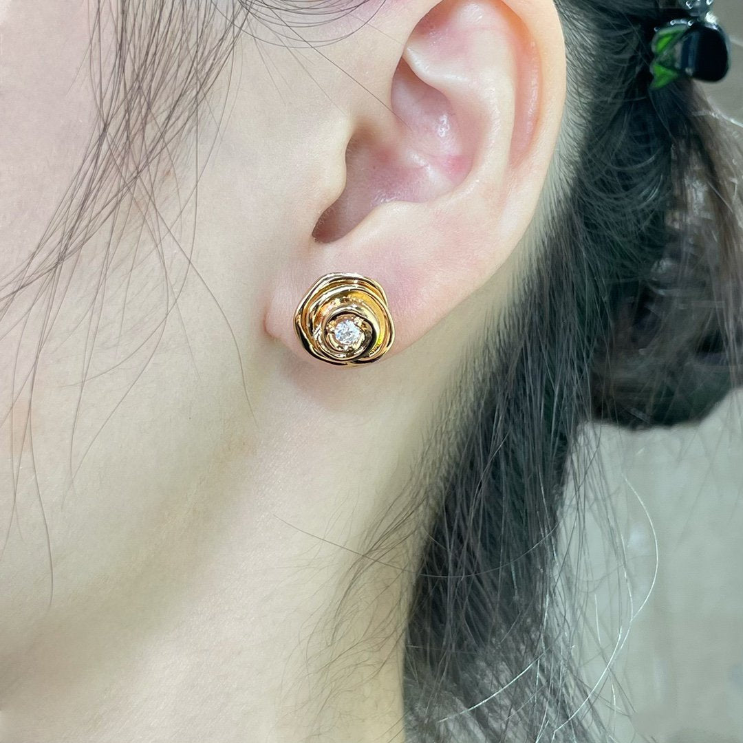 ROSE COUTRE ROSE GOLD DIAMOND STUD EARRINGS