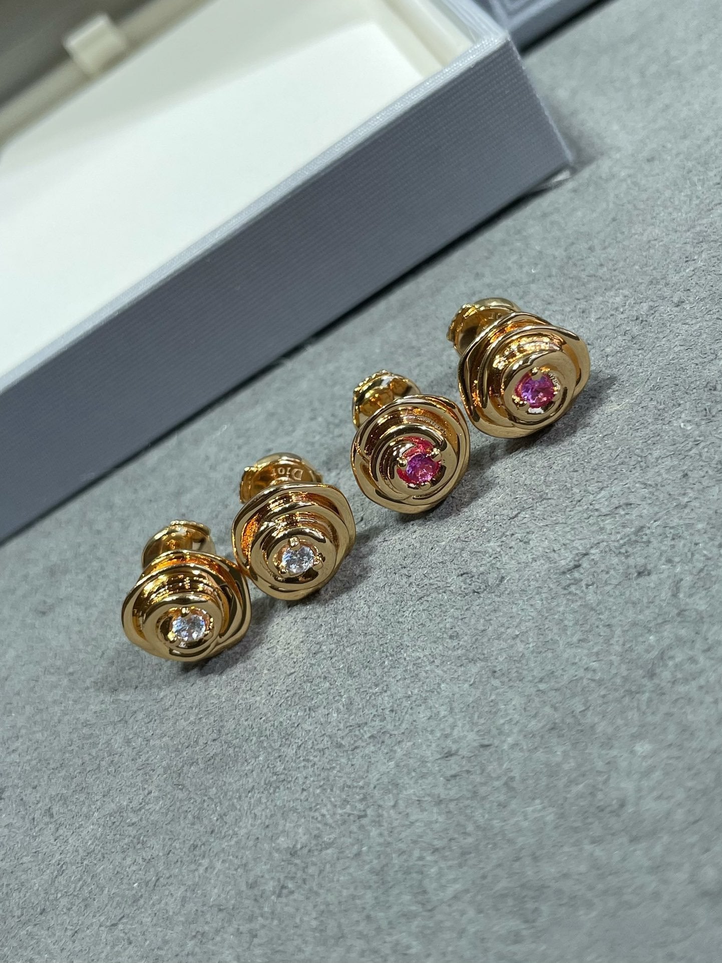 ROSE COUTRE ROSE GOLD DIAMOND STUD EARRINGS