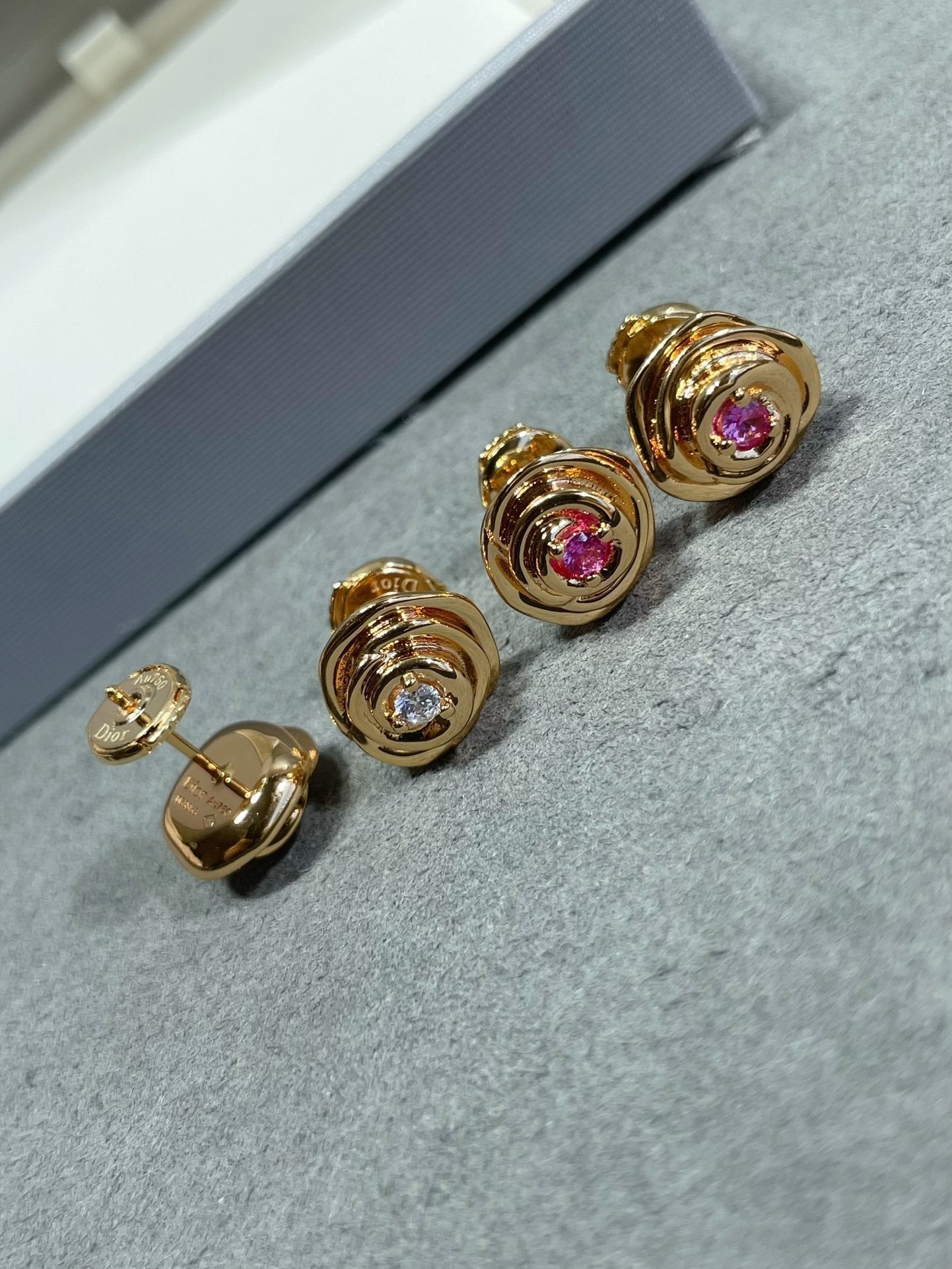 ROSE COUTRE ROSE GOLD DIAMOND STUD EARRINGS