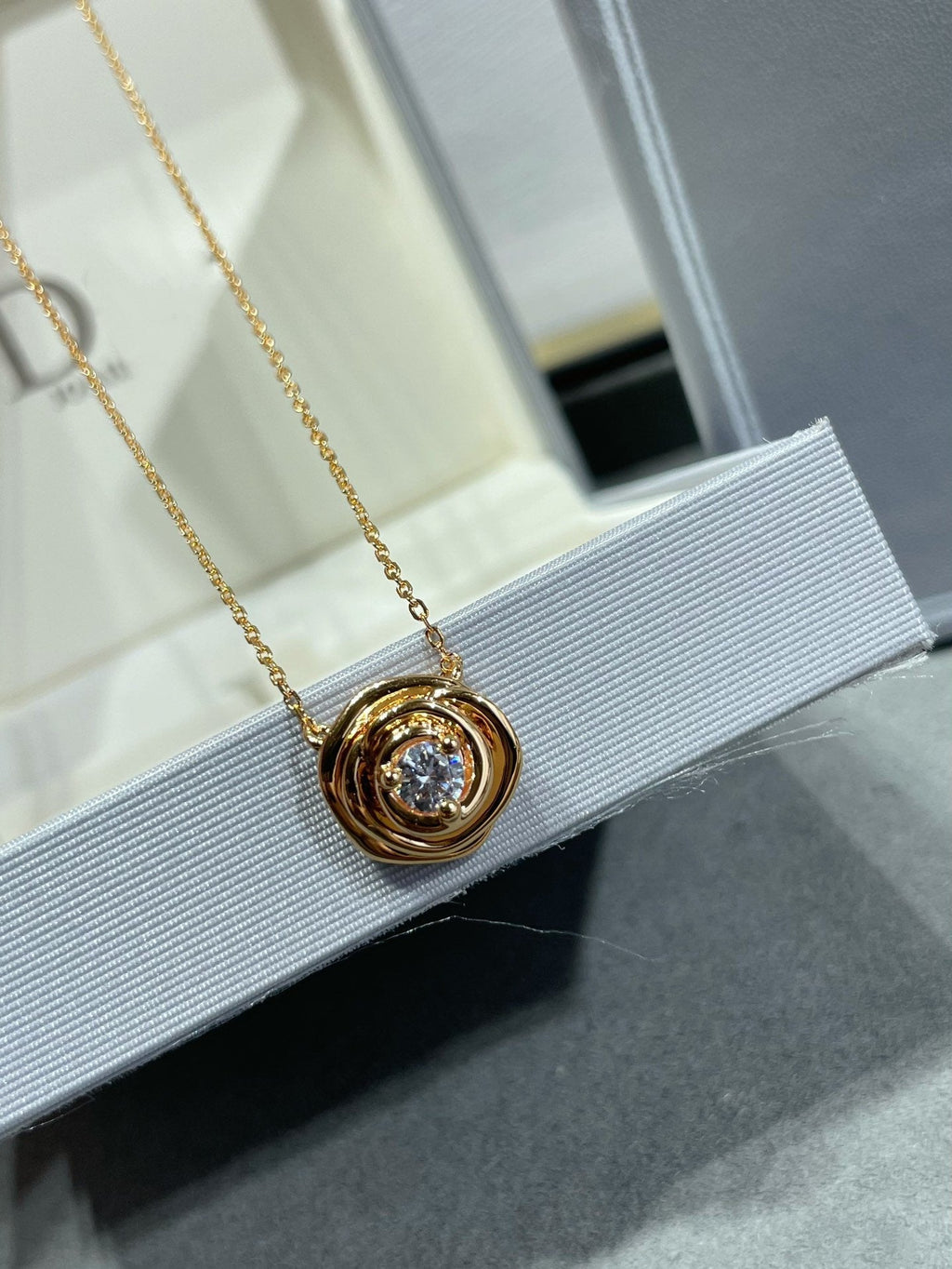 ROSE COUTRE ROSE GOLD DIAMOND NECKLACE