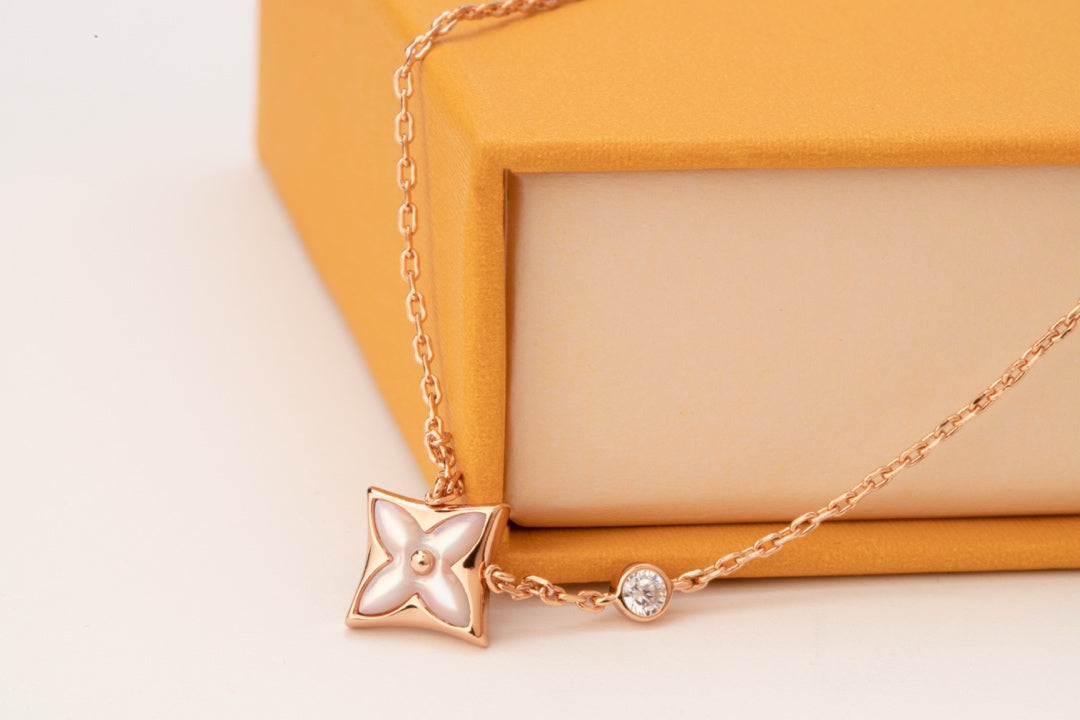 STAR PINK MOP 1 DIAMOND PINK GOLD NECKLACE