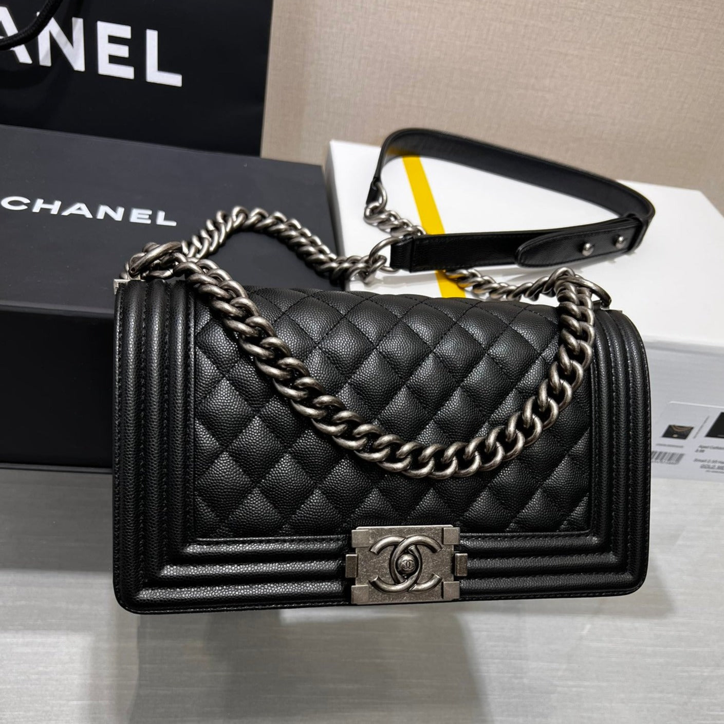 SAC GARÇON MOYEN 25 NOIR CAVIAR QUINCAILLERIE RUTHENIUM