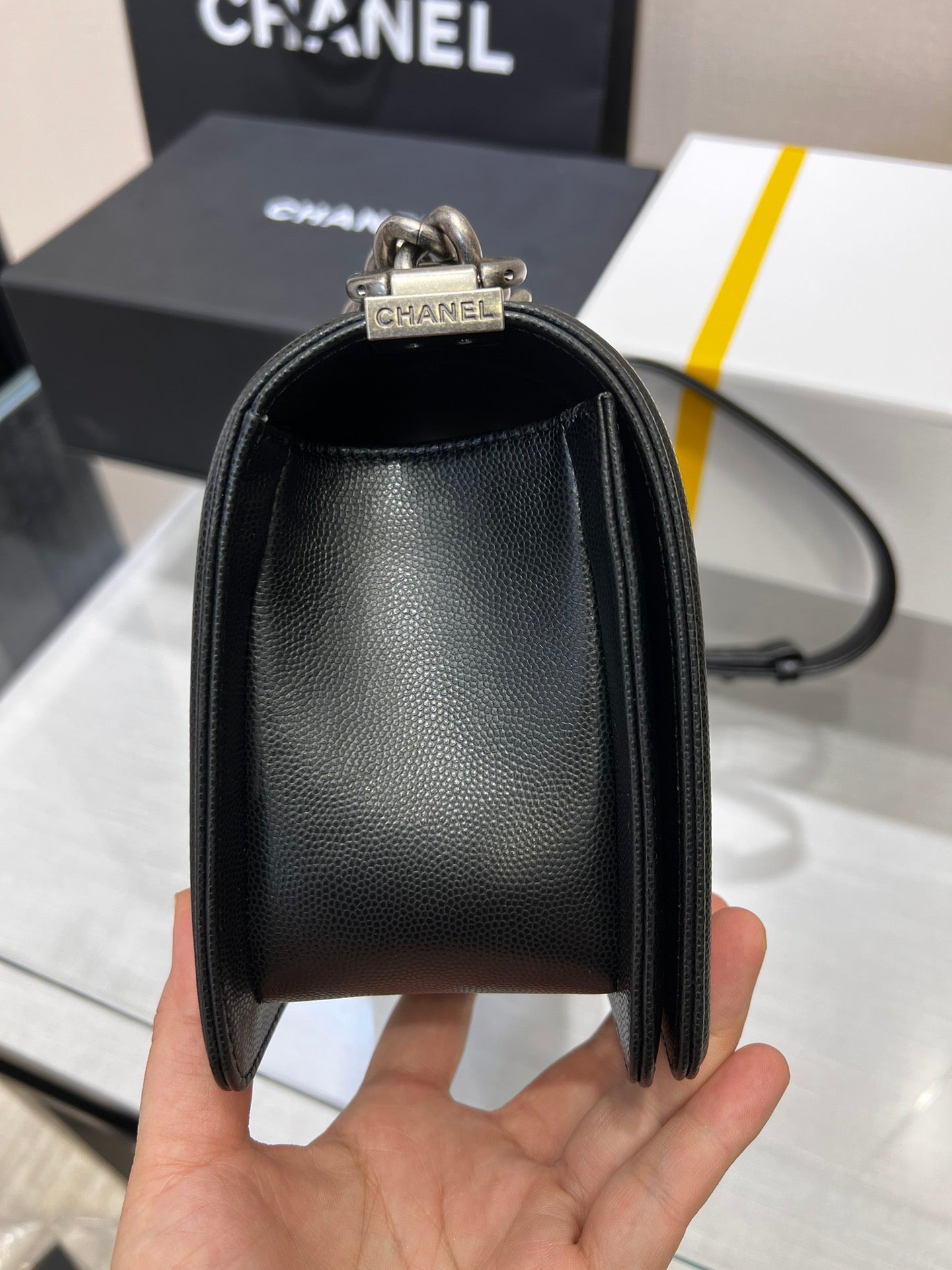 SAC GARÇON MOYEN 25 NOIR CAVIAR QUINCAILLERIE RUTHENIUM