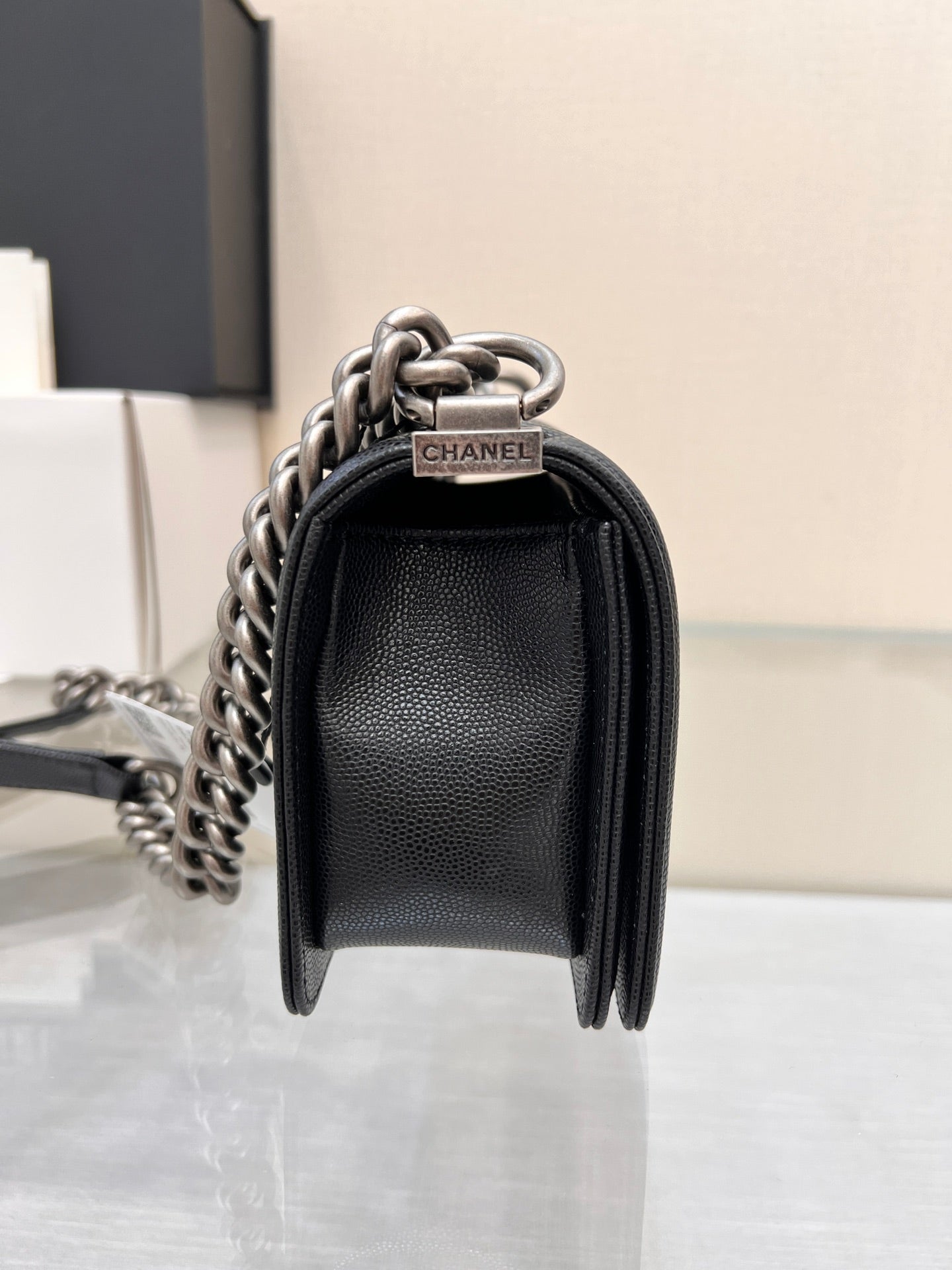 SAC GARÇON PETIT 20 NOIR CHEVRON CAVIAR QUINCAILLERIE RUTHENIUM