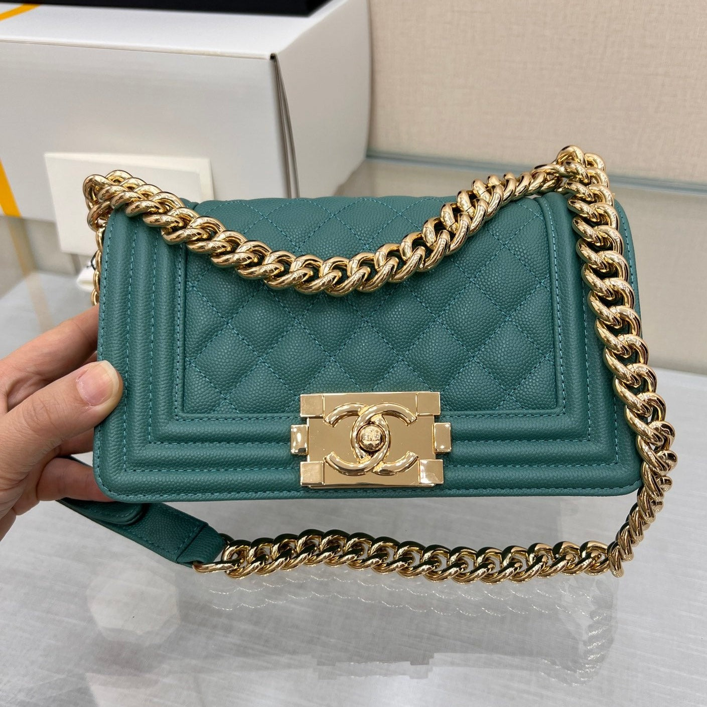SAC GARÇON PETIT 20 EVER GREEN CAVIAR QUINCAILLERIE OR