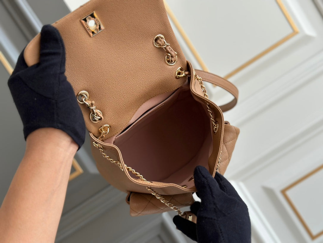 PETIT SAC À DOS 20,5 EN CUIR DE VEAU GRAINÉ MARRON