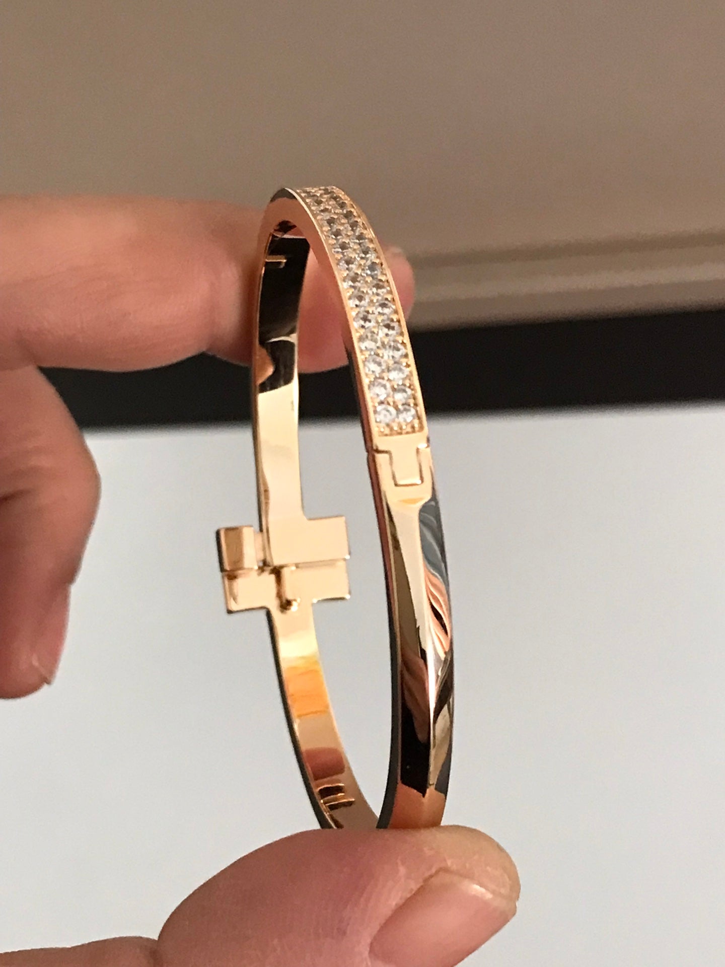 T1 WIDE DIAMOND HINGED BANGLE ROSE GOLD