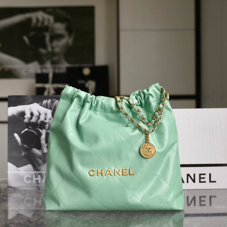 CC 22 ANTIBA SAC HOBO VERT CLAIR 39CM 
