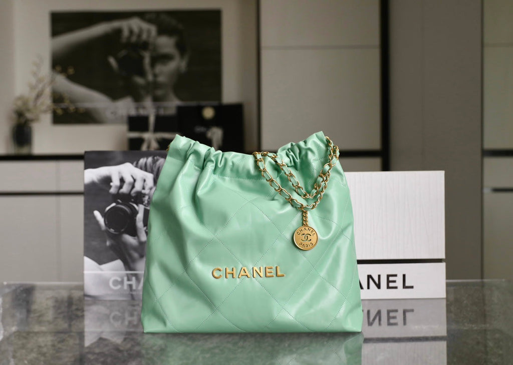 CC 22 ANTIBA SAC HOBO VERT CLAIR 39CM 