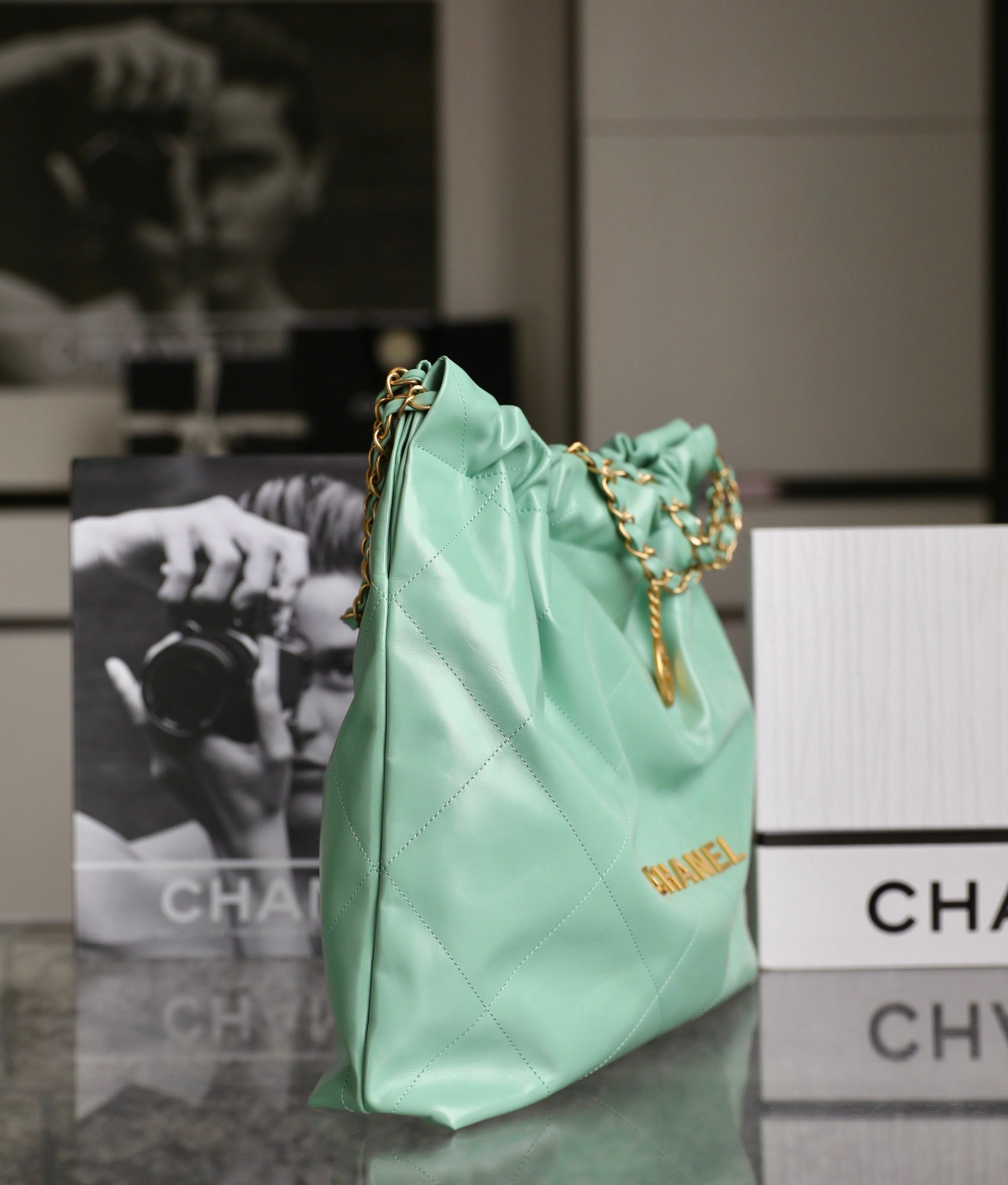 CC 22 ANTIBA SAC HOBO VERT CLAIR 39CM 