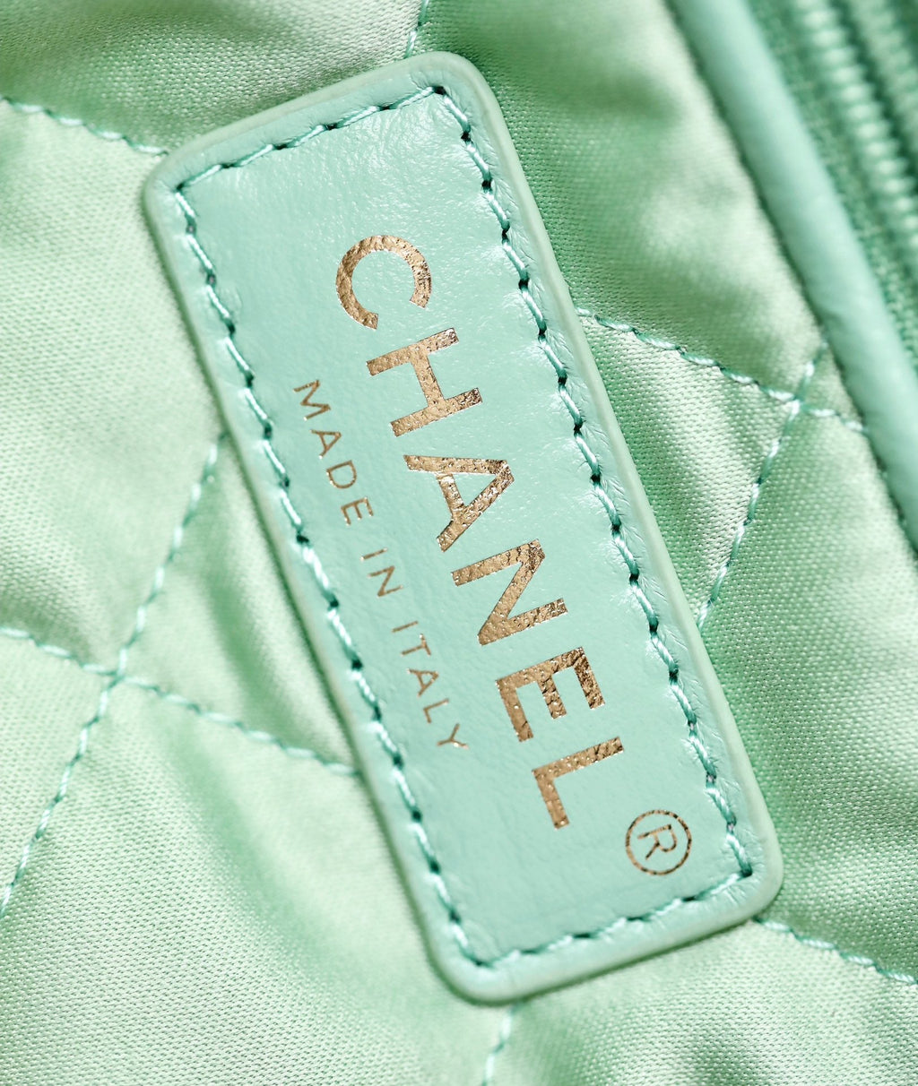 CC 22 ANTIBA SAC HOBO VERT CLAIR 39CM 