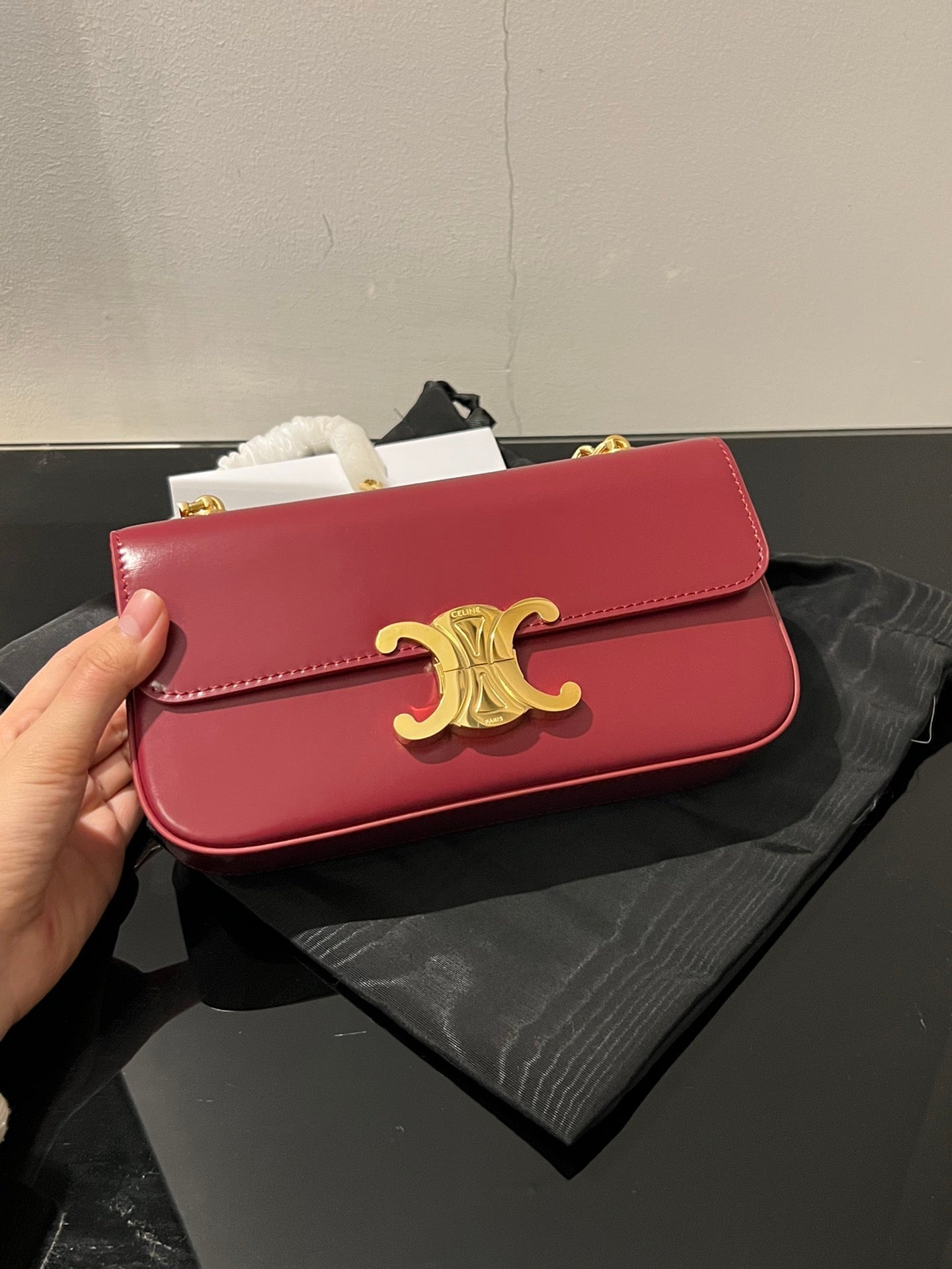 CLASSIQUE TRIOMPHE 20 CUIR DE VEAU ROUGE