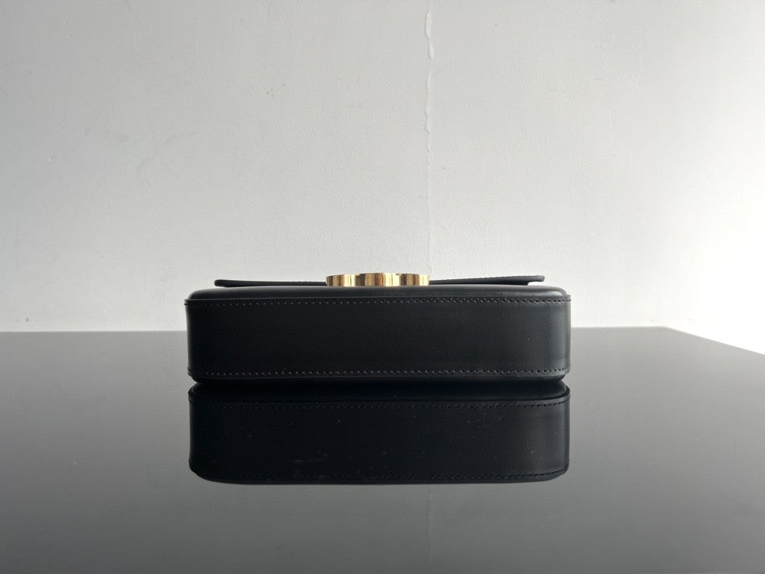 CLASSIC TRIOMPHE 20 CUIR DE VEAU NOIR ACIER DORÉ