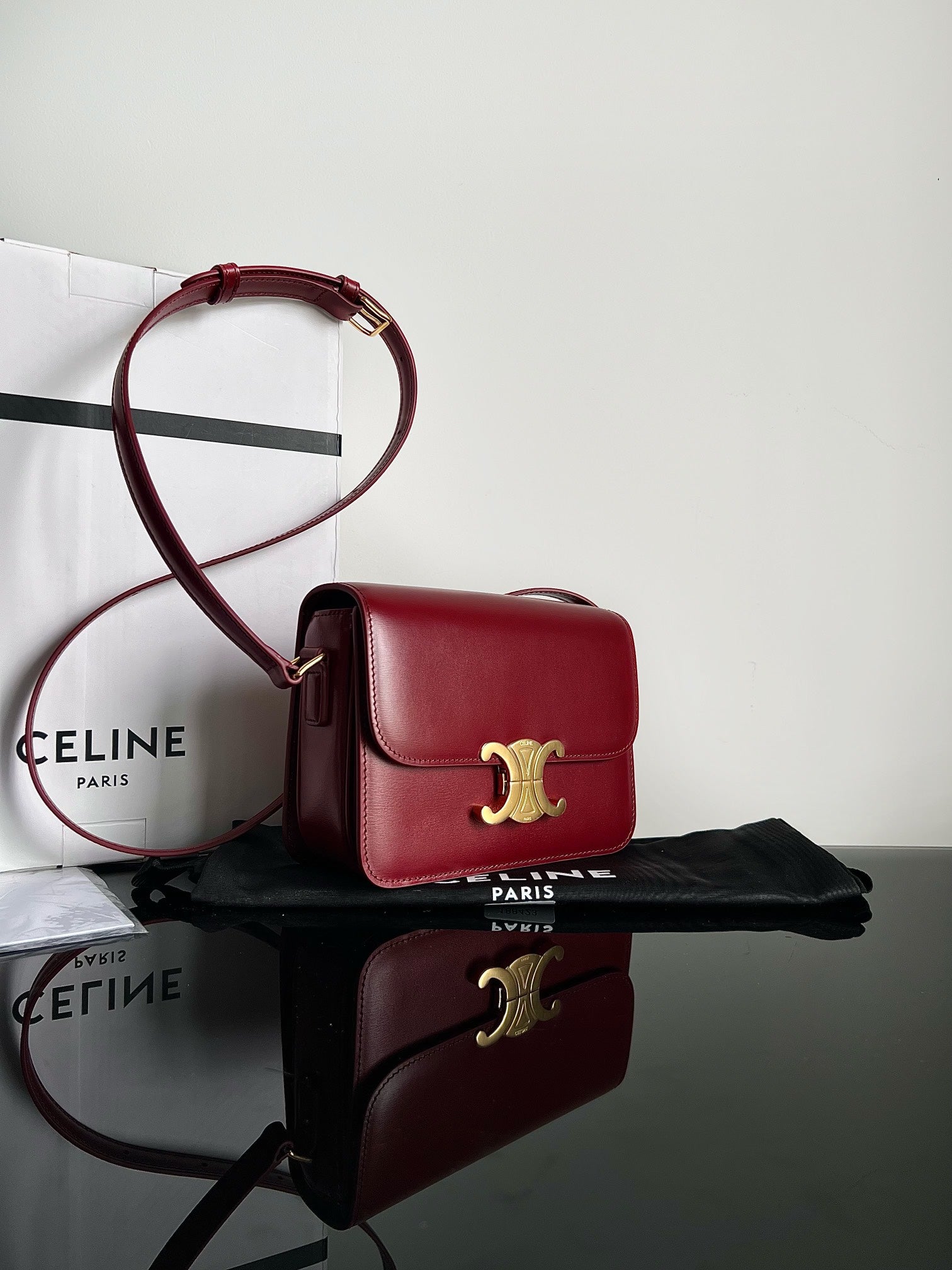 TEEN TRIOMPHE 18 CUIR DE VEAU ROUGE