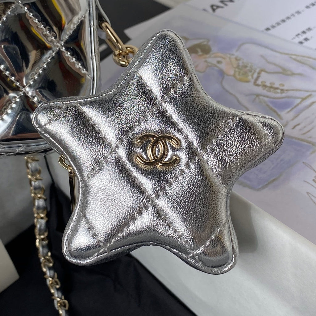 SAC À RABAT MINI 20 CM EN CUIR DE VEAU MÉTALLISÉ ARGENT