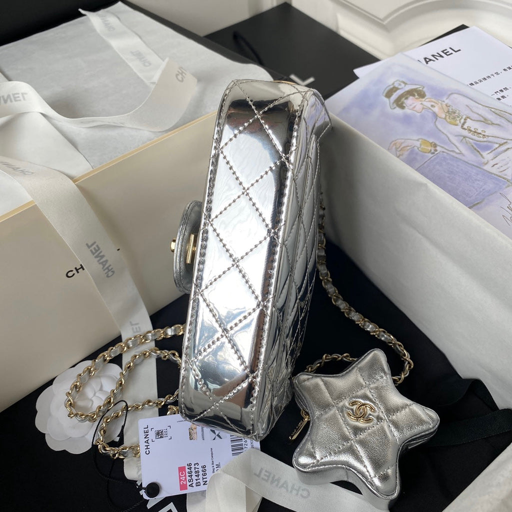 SAC À RABAT MINI 20 CM EN CUIR DE VEAU MÉTALLISÉ ARGENT