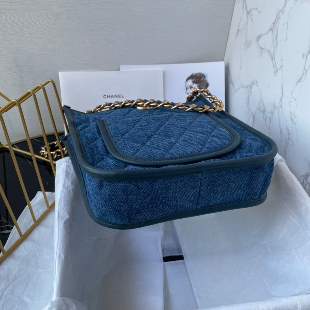 CC SADDLE BLEU DENIM 21CM QUINCAILLERIE DORÉ