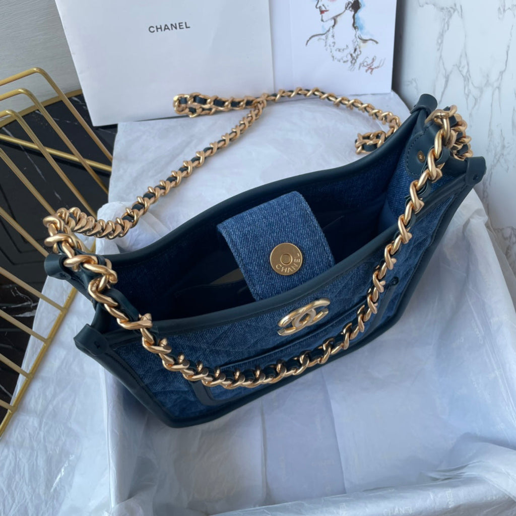 CC SADDLE BLEU DENIM 21CM QUINCAILLERIE DORÉ