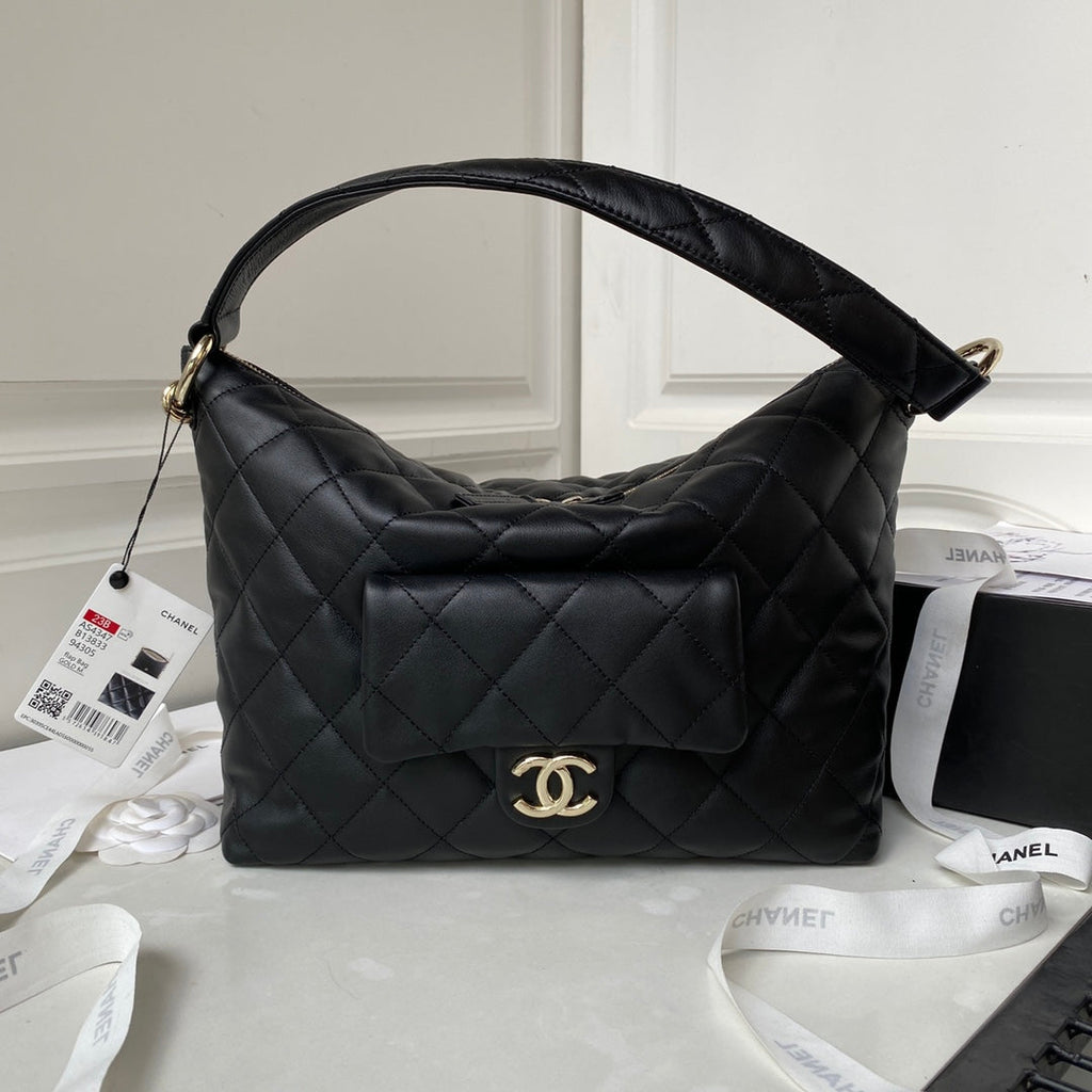 CC HOBO 28CM CUIR D'AGNEAU NOIR QUINCAILLERIE DORÉ