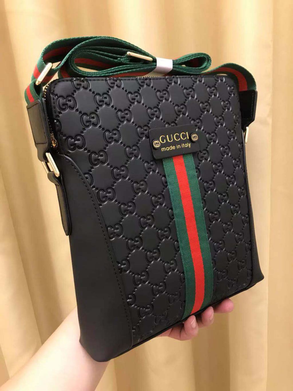 SAC À BANDOULIÈRE GG EN CUIR NOIR ET ROUGE