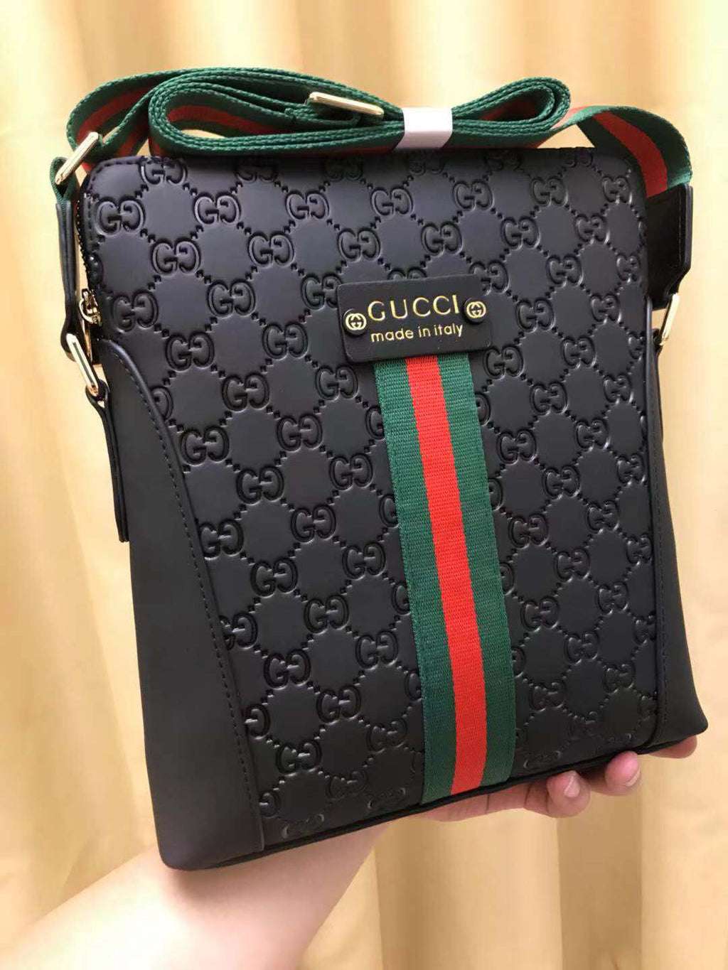 SAC À BANDOULIÈRE GG EN CUIR NOIR ET ROUGE
