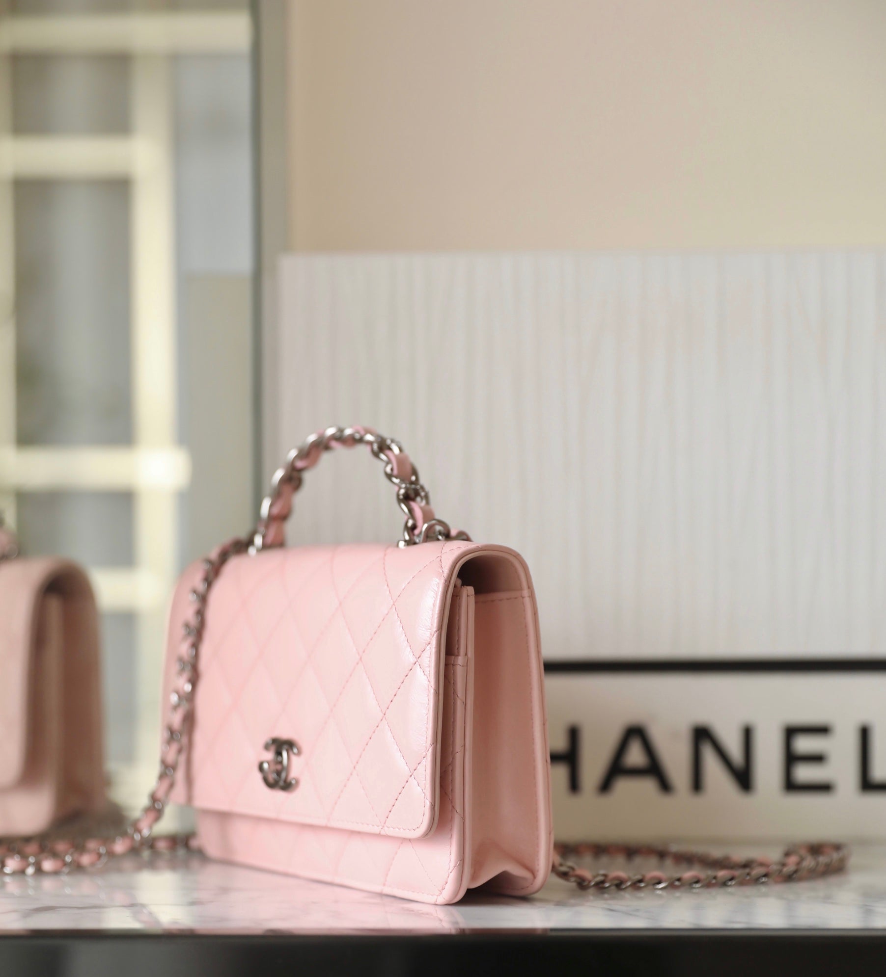 CC WOC 19 PEAU D'AGNEAU ROSE QUINCAILLERIE ARGENTÉE 