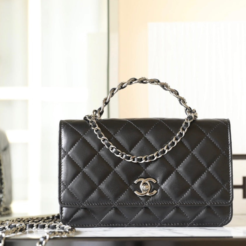 CC WOC 19 AGNEAU NOIR QUINCAILLERIE ARGENTÉE 
