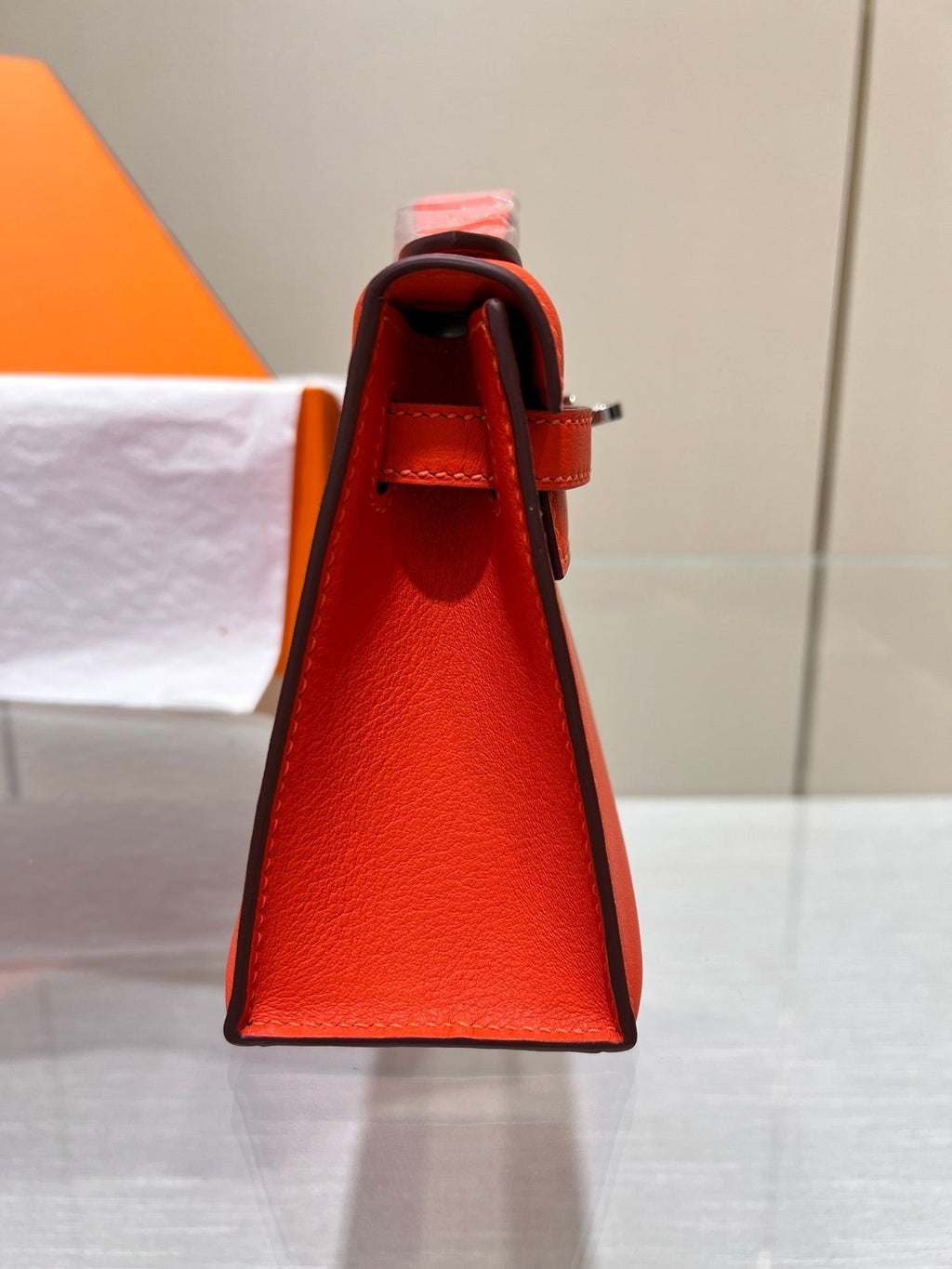 POCHETTE HM KELLY 22CM ROUGE SWIFT QUINCAILLERIE ARGENTÉE